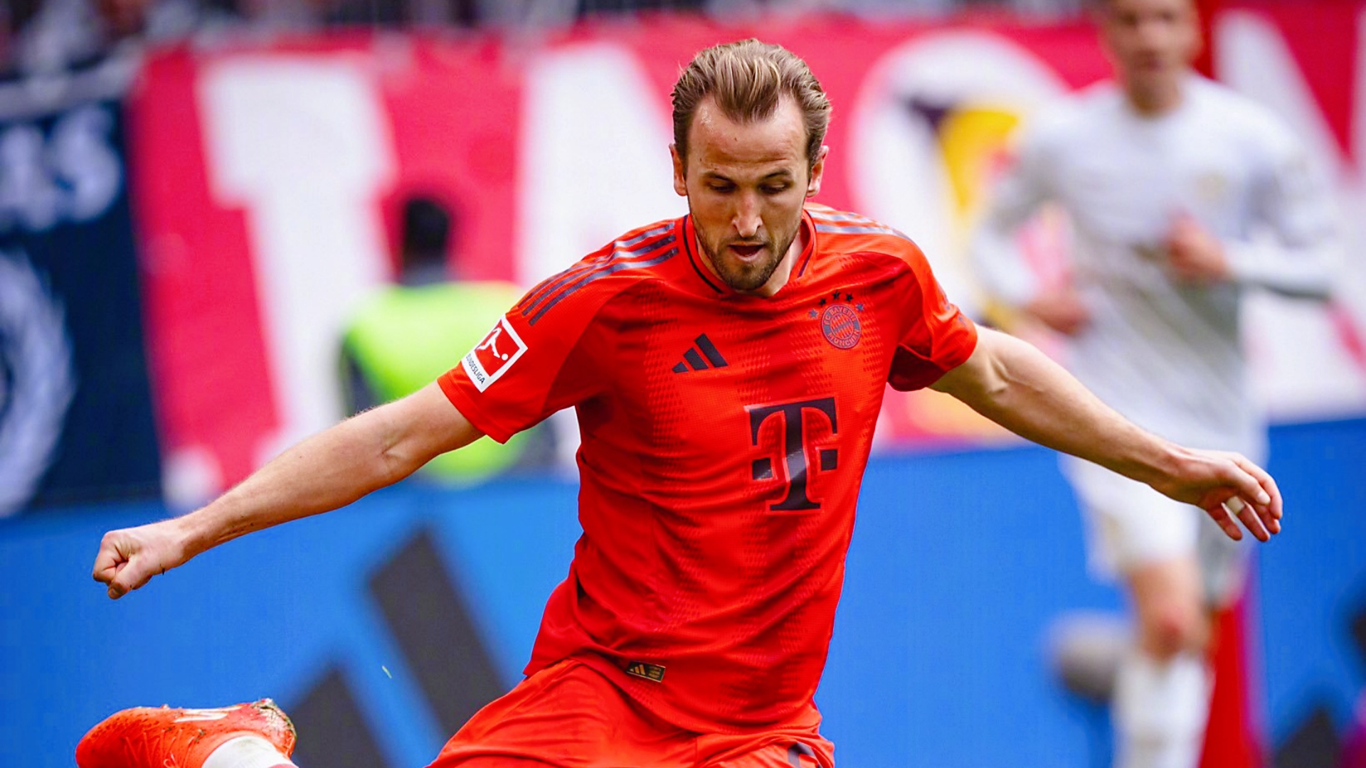 九游娱乐凯恩重返赛场，出色防守首场状态出色，尤文图斯观众沸腾！