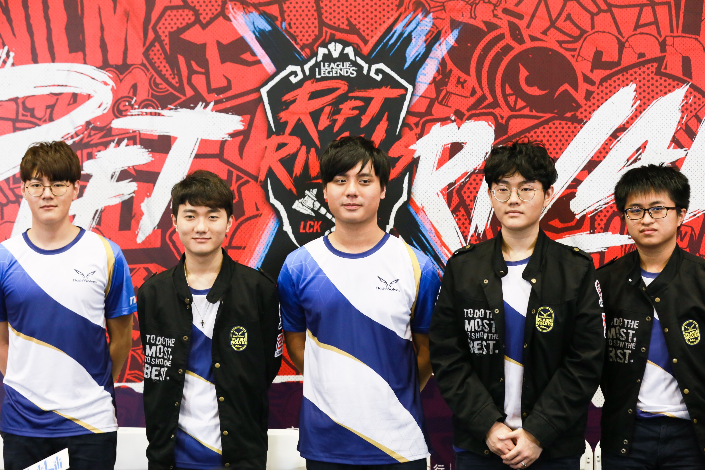 九游体育Karsa连续十二场比赛得分超过战术调整，MAD不断突破！(德约科维奇大满贯决赛胜率)